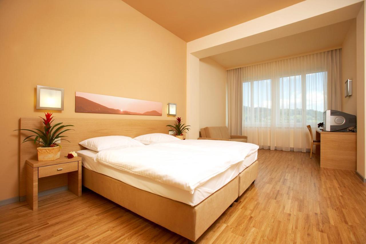 Hotel-Restaurant Allmer Weiz Δωμάτιο φωτογραφία